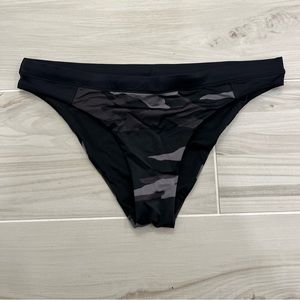 Athleta Freestyle Camo Bikini Swim Bottom | Black Women's Size M